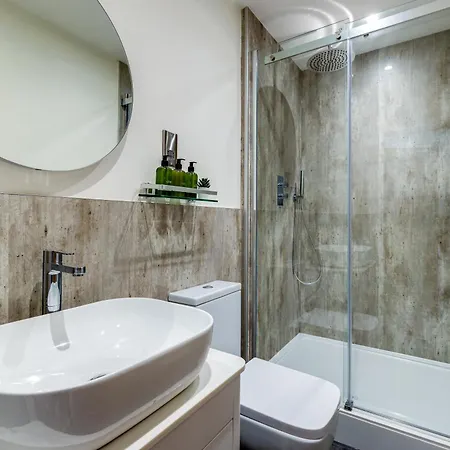 Modern North Bay Sea Glimpses & Views アパート