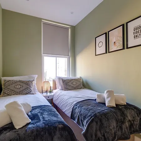 アパート Modern North Bay Sea Glimpses & Views *