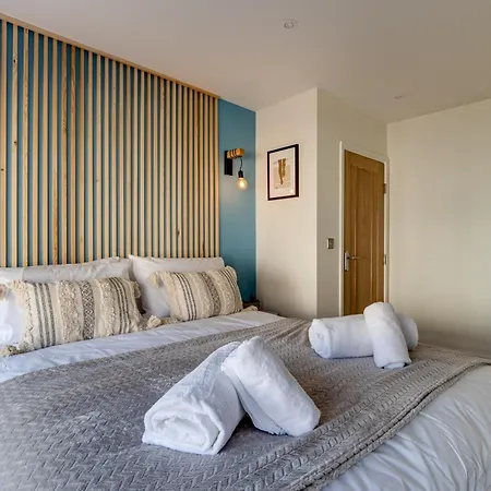 Modern North Bay Sea Glimpses & Views アパート