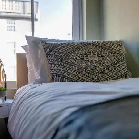 アパート Modern North Bay Sea Glimpses & Views